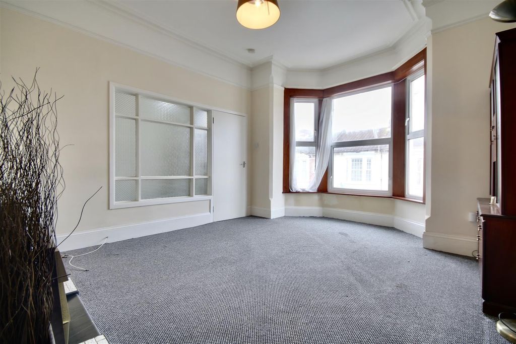 Property photo 3 of 19 Ovp6V_Gd5Uy6Ldce6Xfzjq.Jpg