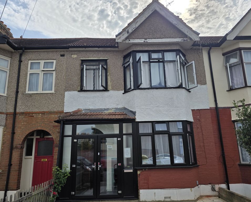 Property photo 1 of 1