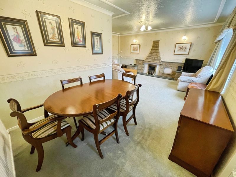 Property photo 3 of 18 Dining Area