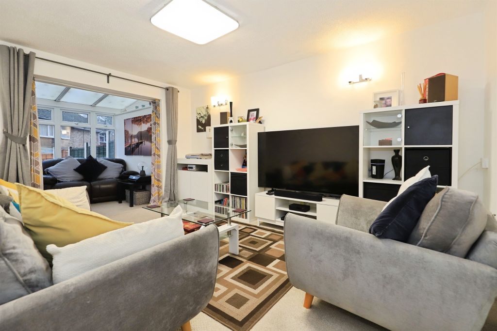 Property photo 2 of 18