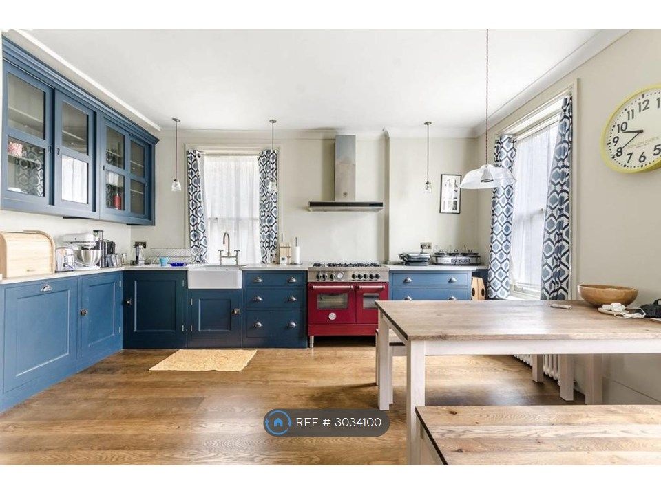 Property photo 2 of 14 Kitchen