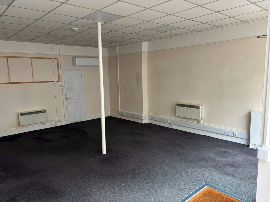 Property photo 2 of 3 Int 1.Jpg