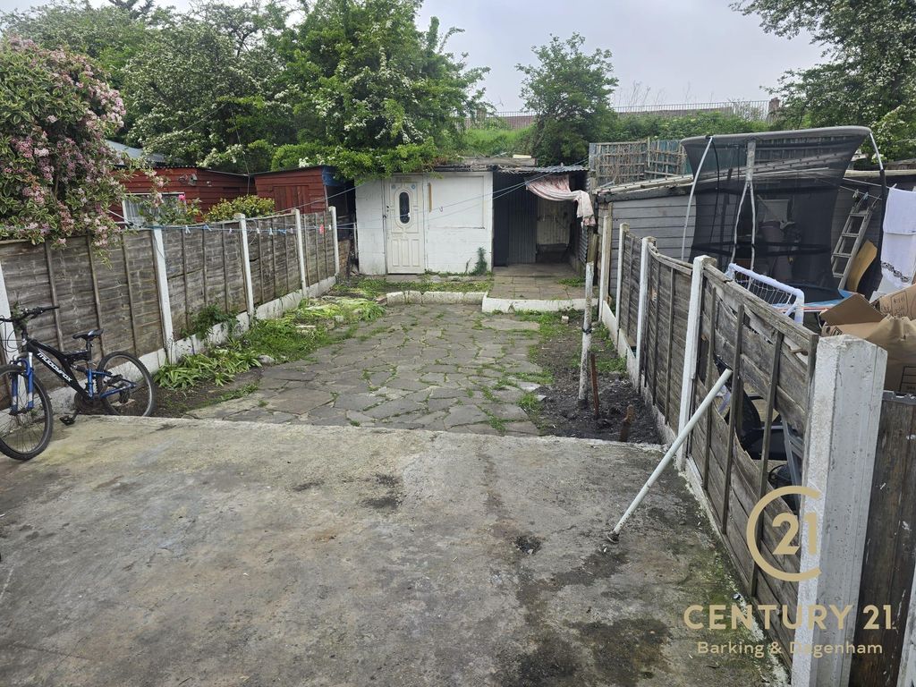 Property photo 2 of 7
