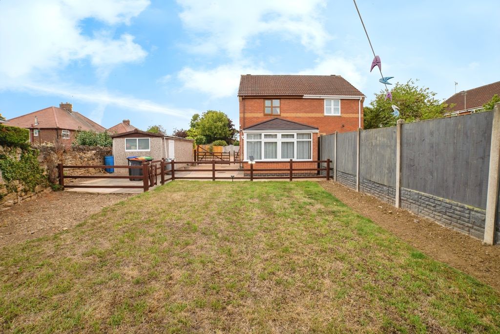 Property photo 2 of 17 Photo