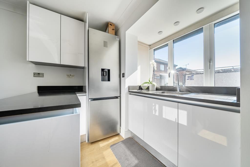 Property photo 3 of 22 Kitchen