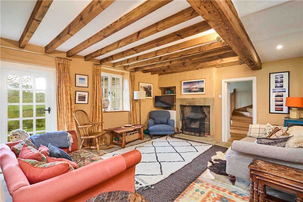Property photo 3 of 26 Sitting Room