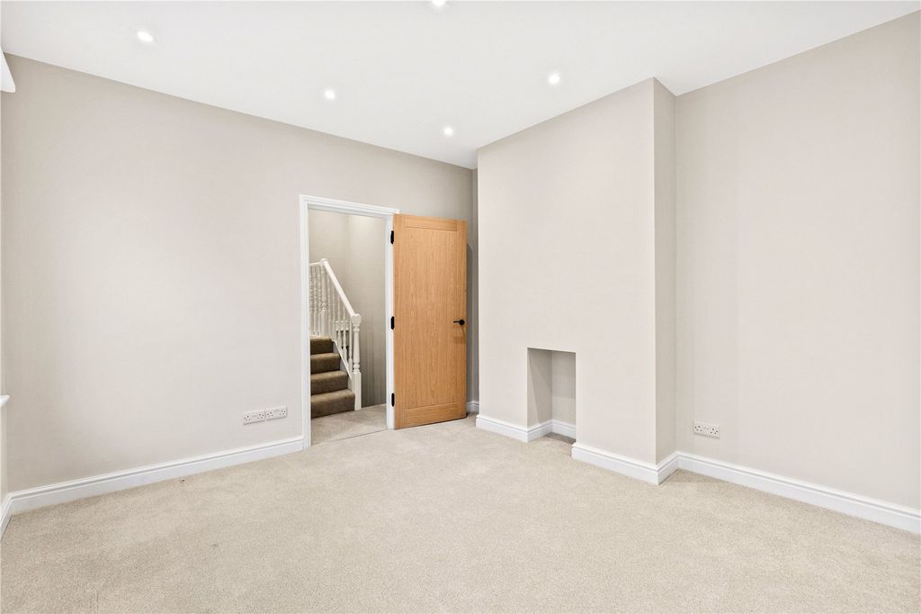 Property photo 3 of 14 Picture No. 09