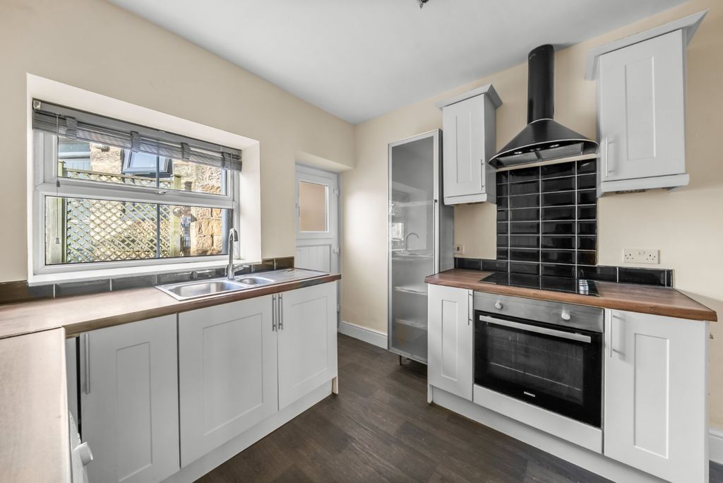 Property photo 3 of 13 Picture No. 08