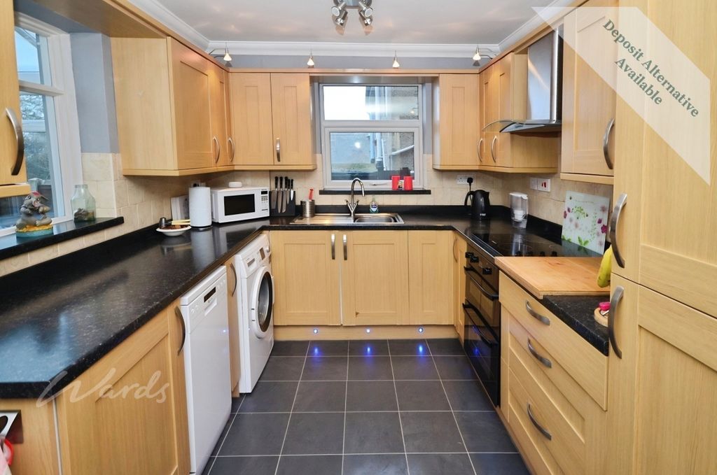 Property photo 2 of 7 Settington Kitchen