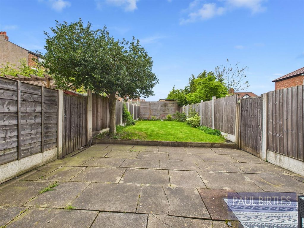 Property photo 2 of 31 Cam01301G0-Pr0617-Still050.Jpg