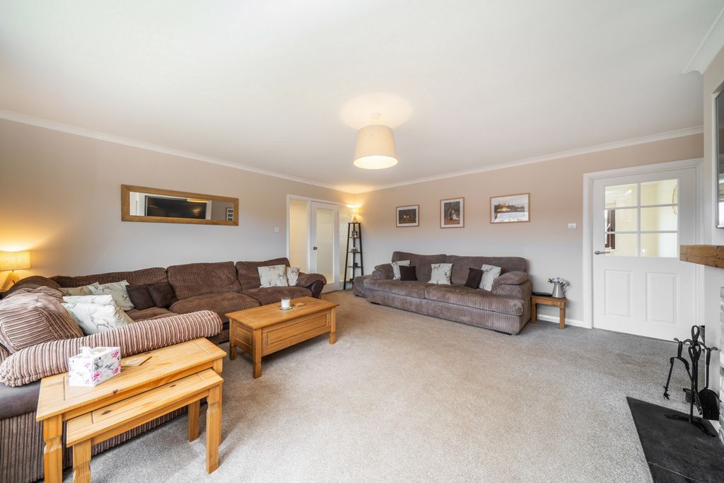 Property photo 3 of 30 Photo 13