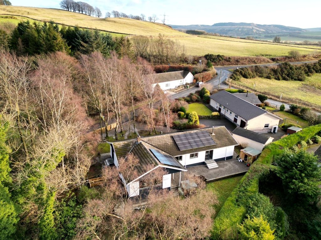 Property photo 2 of 23