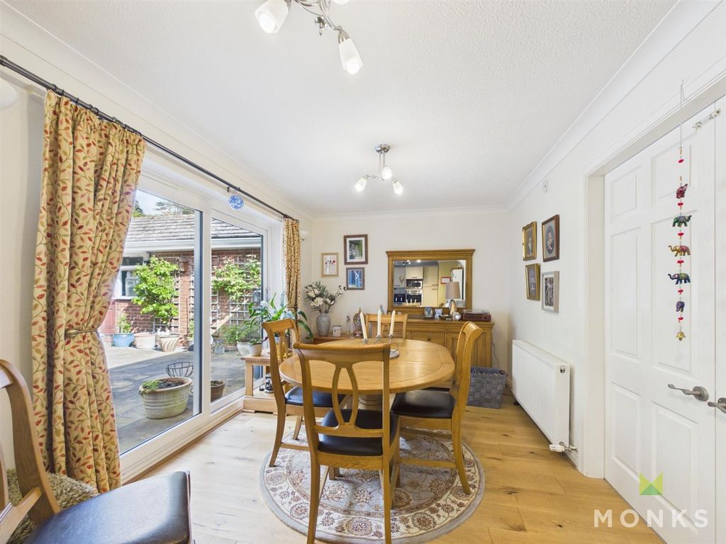 Property photo 2 of 35 Cam01348G0-Pr0819-Still014.Jpg