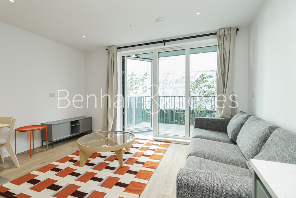 Property photo 1 of 12
