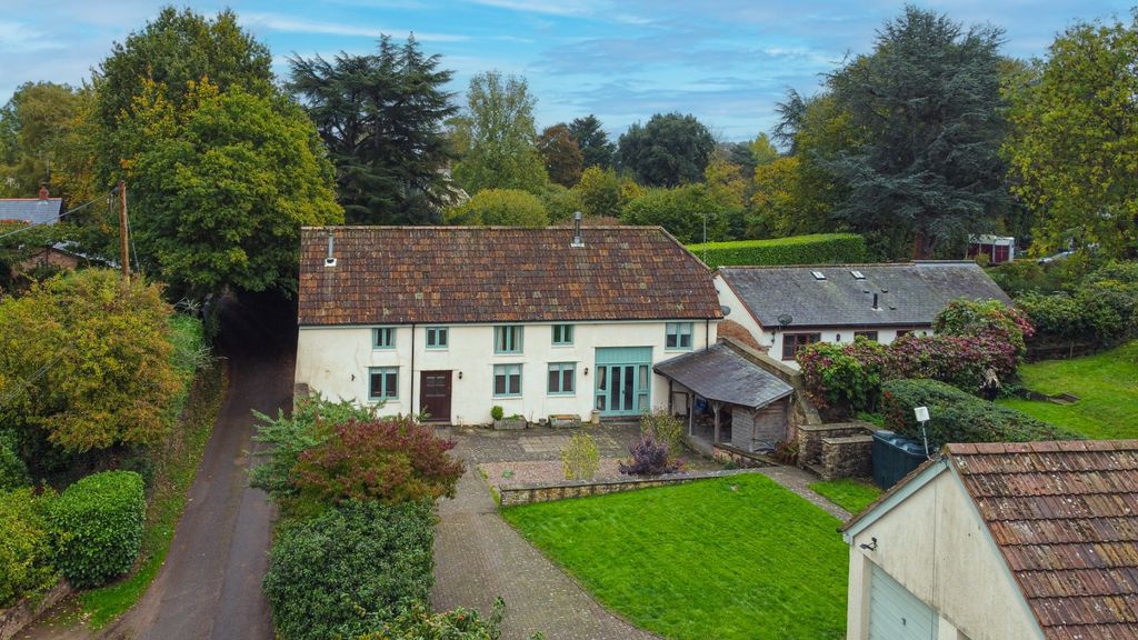 Property photo 1 of 22 6102981