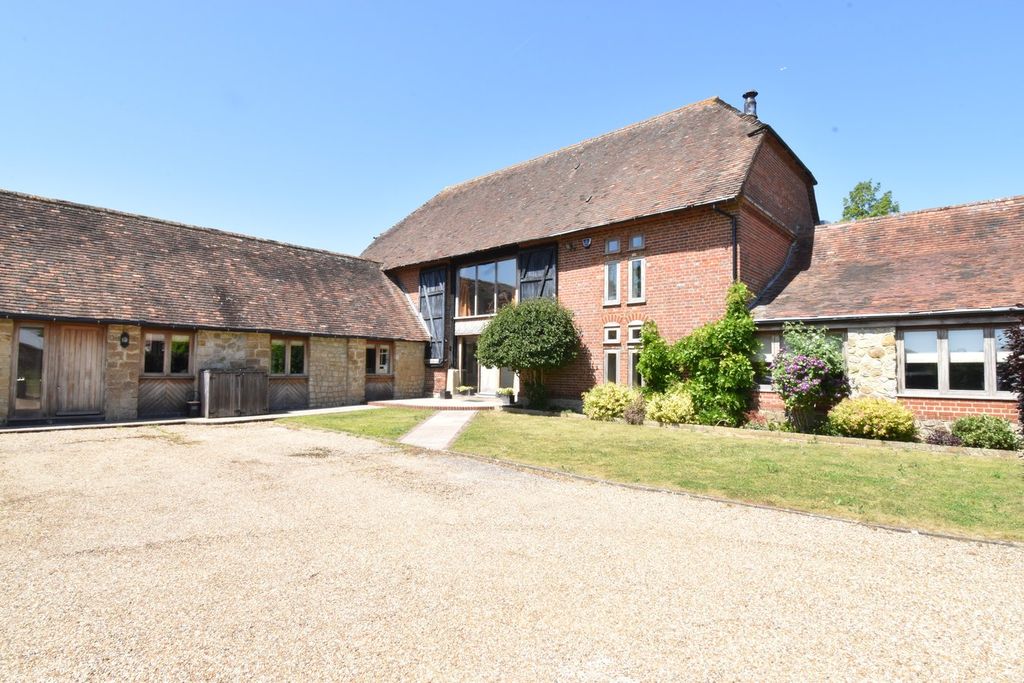 Property photo 1 of 24