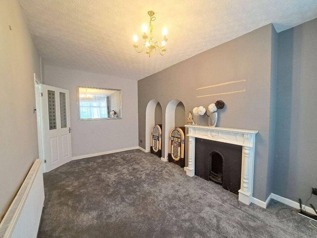 Property photo 2 of 24