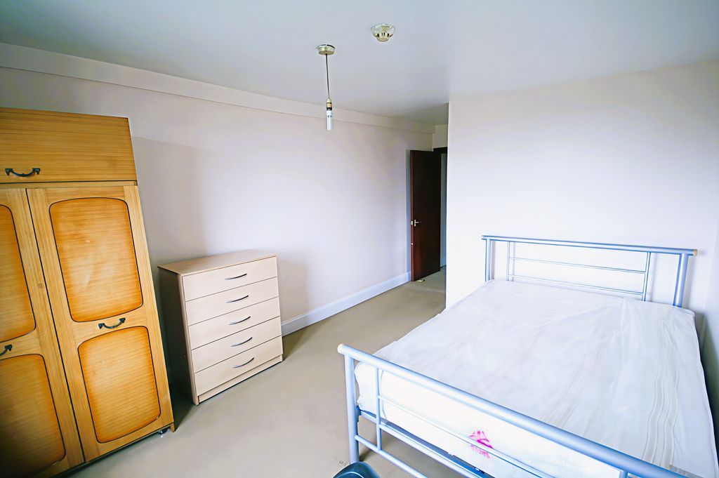 Property photo 2 of 4
