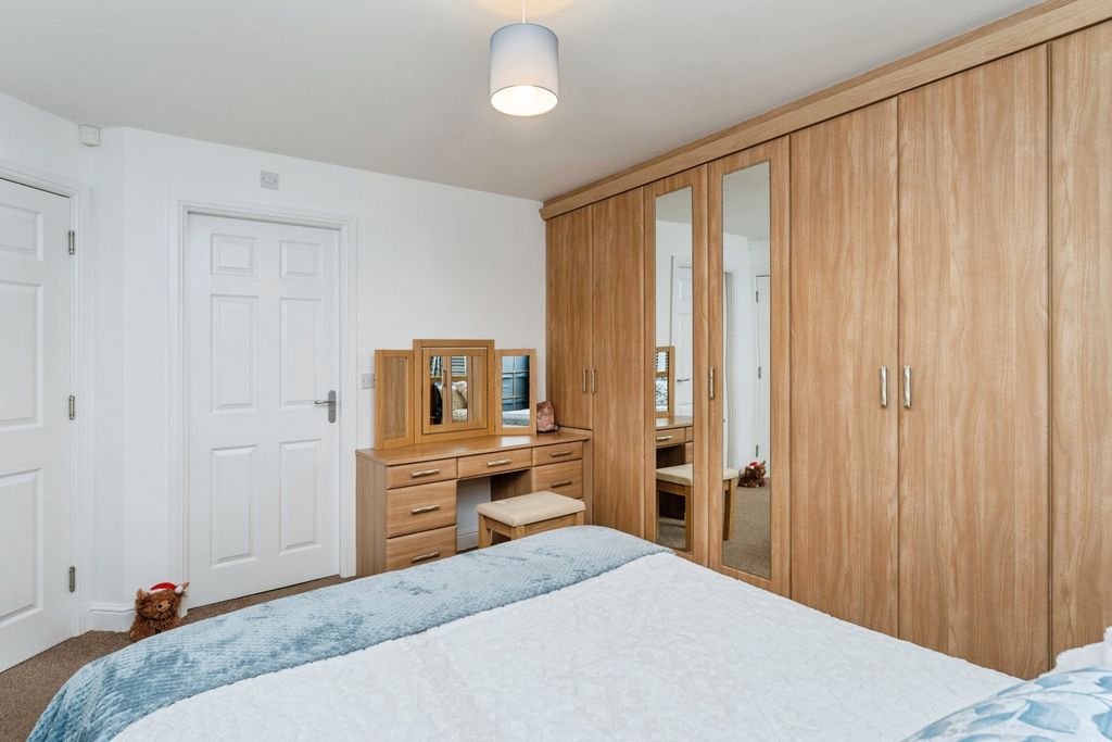 Additional image 14 of 2 bed flat for saleLlys Y Graig, Bryn-Y-Baal, Mold, Flintshire CH7