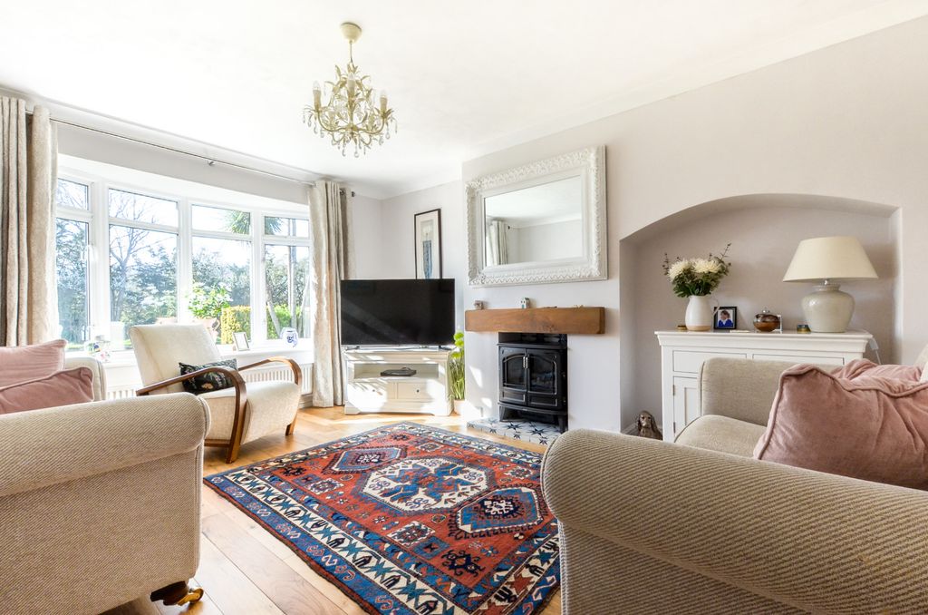 Property photo 3 of 16