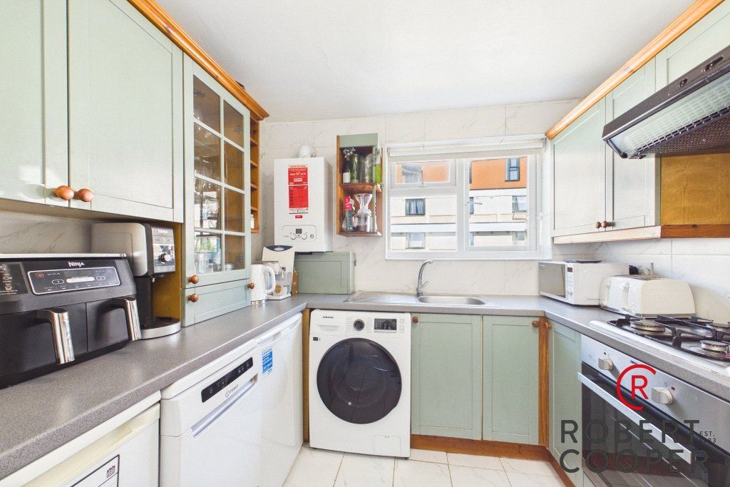 Property photo 3 of 11 Picture No. 17
