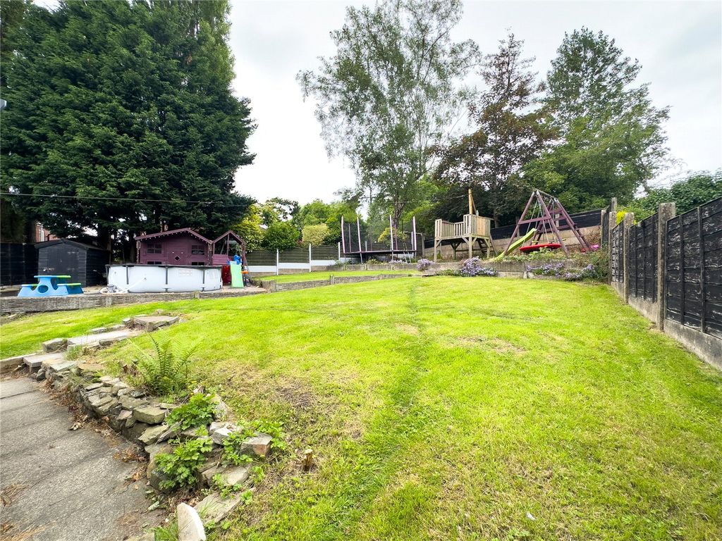 Property photo 2 of 33 Picture No. 35