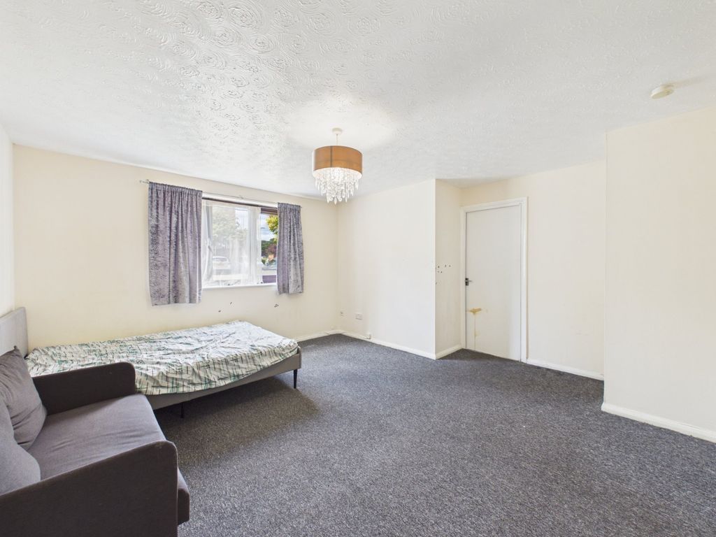 Property photo 3 of 18 Picture No. 04