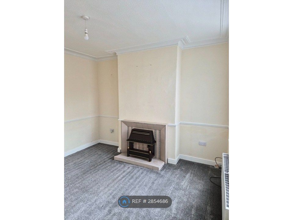 Property photo 2 of 33