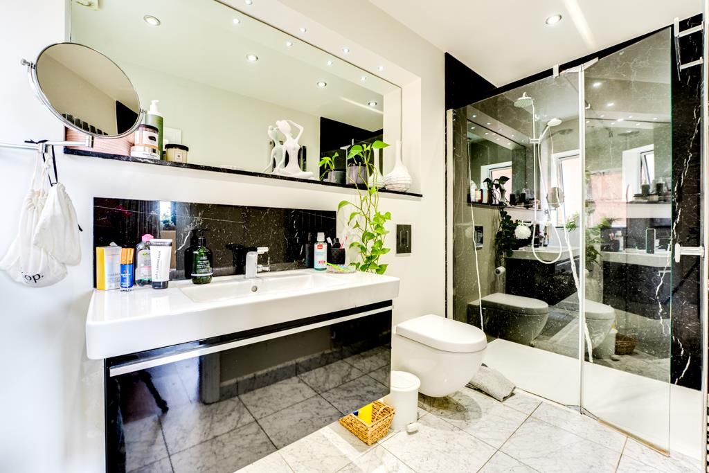 Additional image 46 of 5 bed detached house for saleNorthampton Road, Kettering NN15