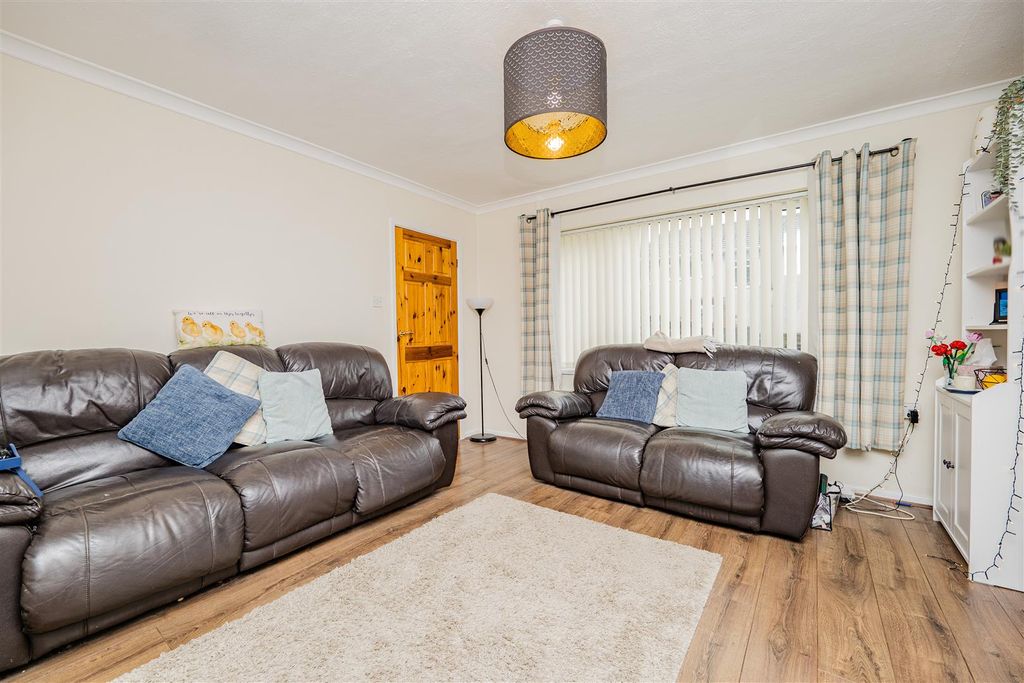 Property photo 2 of 28 P1377561.Jpg