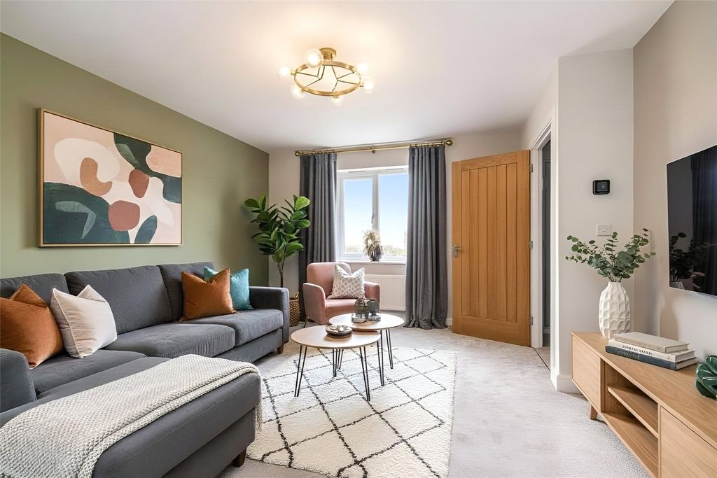 Property photo 3 of 6 Living Room