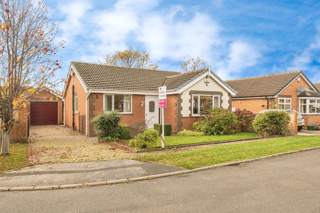 Property photo 1 of 11