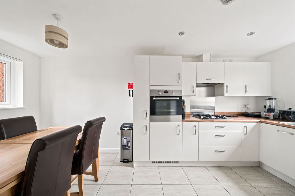 Property photo 2 of 36 Kitchen