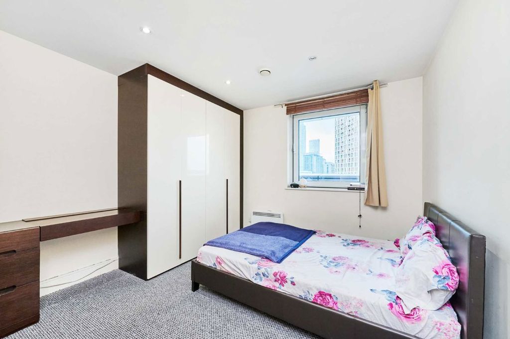 Property photo 3 of 6