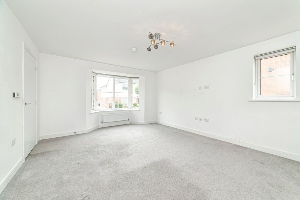 Property photo 3 of 34 Reception Room