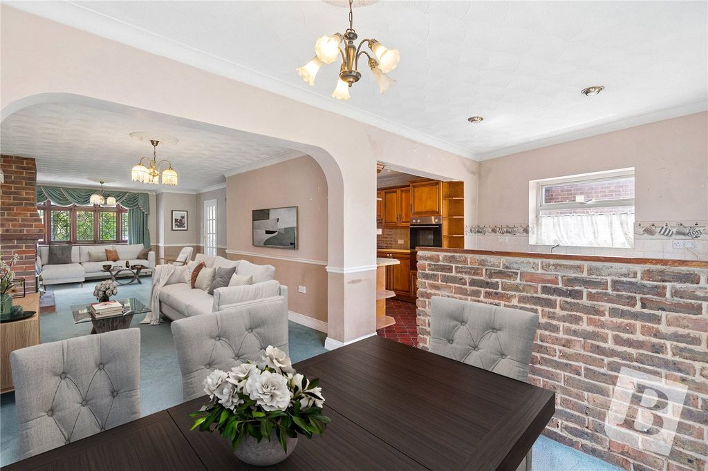 Property photo 2 of 12 Dining Area