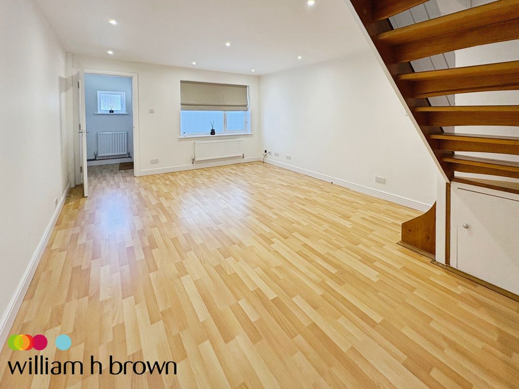 Property photo 2 of 14 View