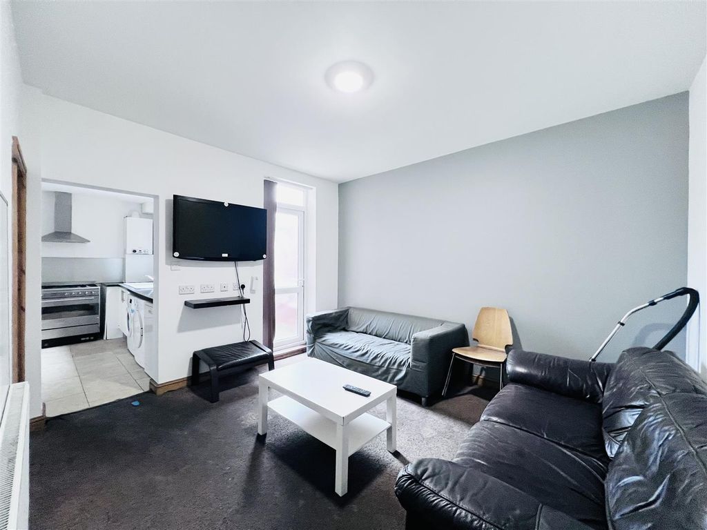 Property photo 3 of 13 Image00003.Jpeg