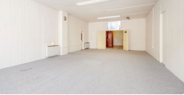 Property photo 3 of 5