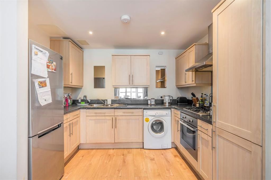 Property photo 2 of 6