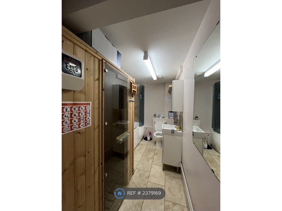 Property photo 2 of 11 Sunna