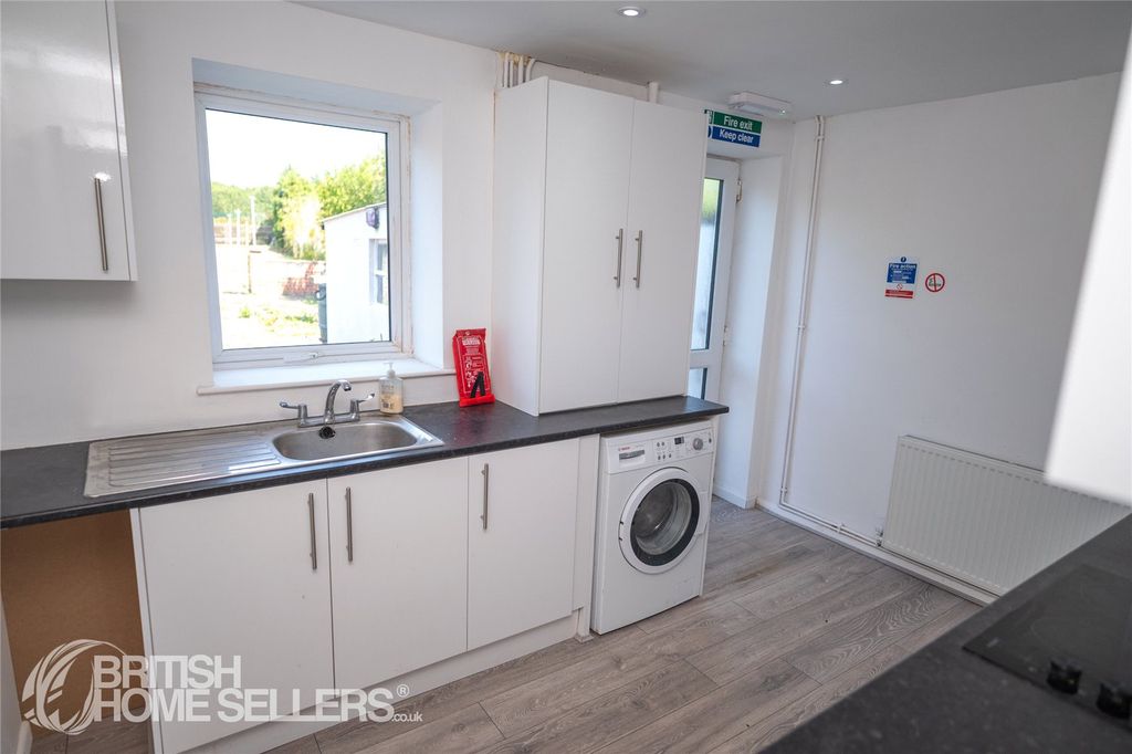 Property photo 3 of 13 Picture No. 07