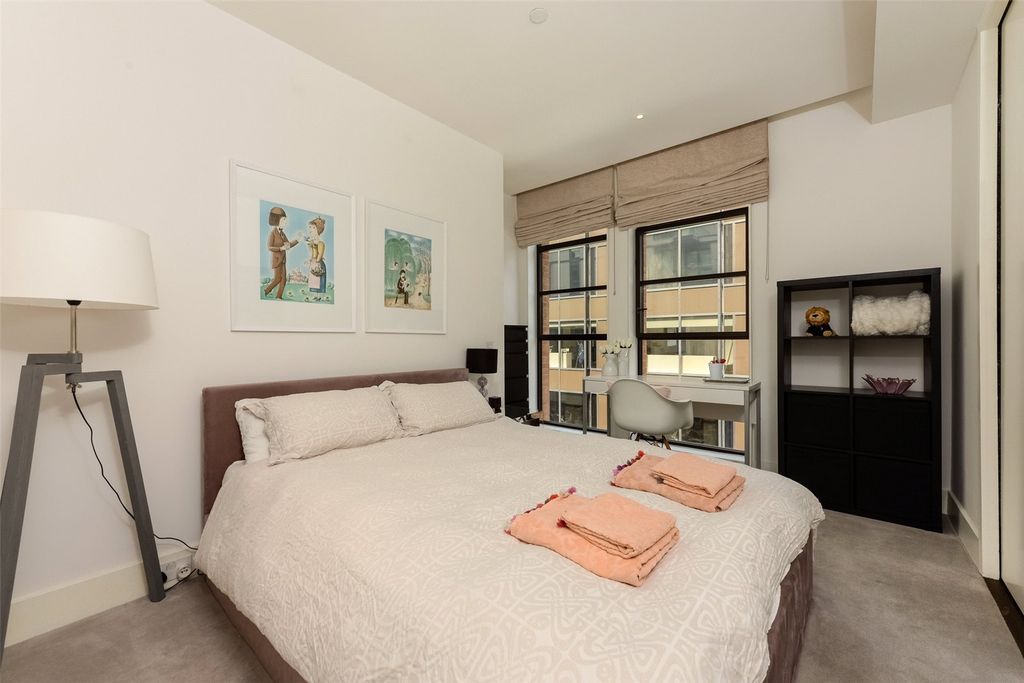 Property photo 3 of 15 Bedroom