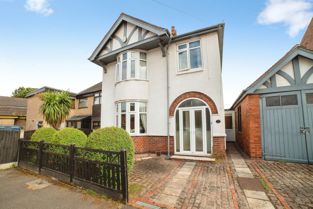 Property photo 1 of 18