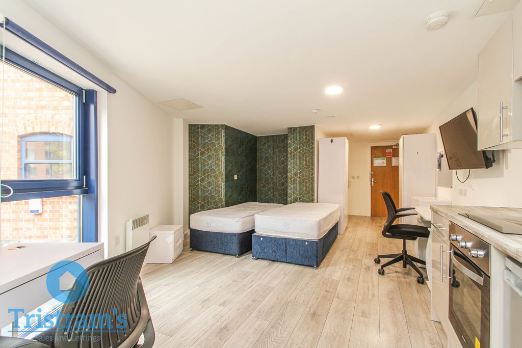 Property photo 2 of 16 Img_10654_2_Original