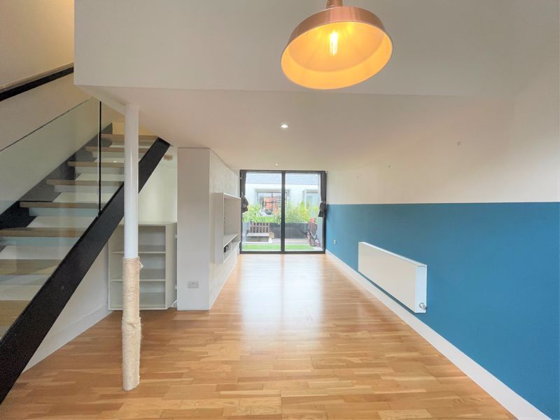 Property photo 2 of 9 Photo 5