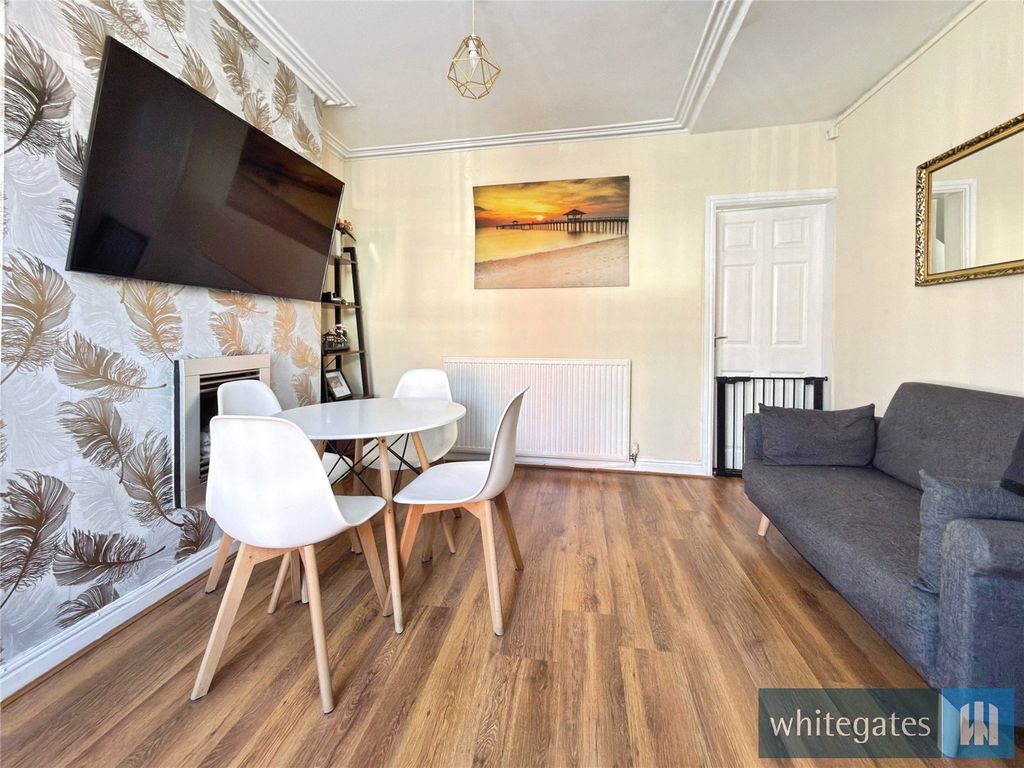 Property photo 2 of 15 Picture No. 08