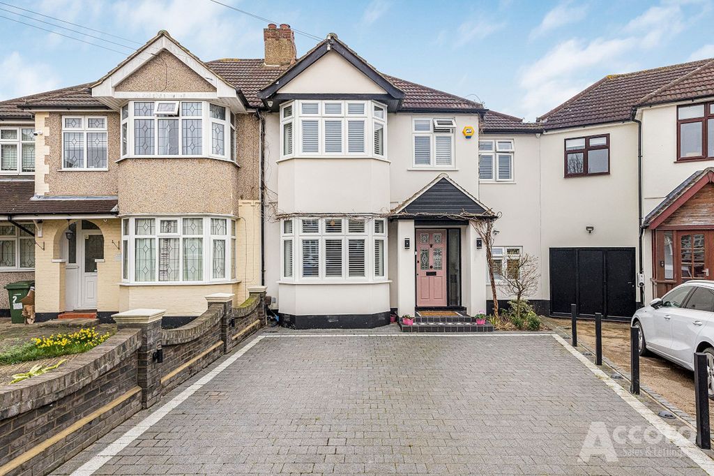 Property photo 1 of 34