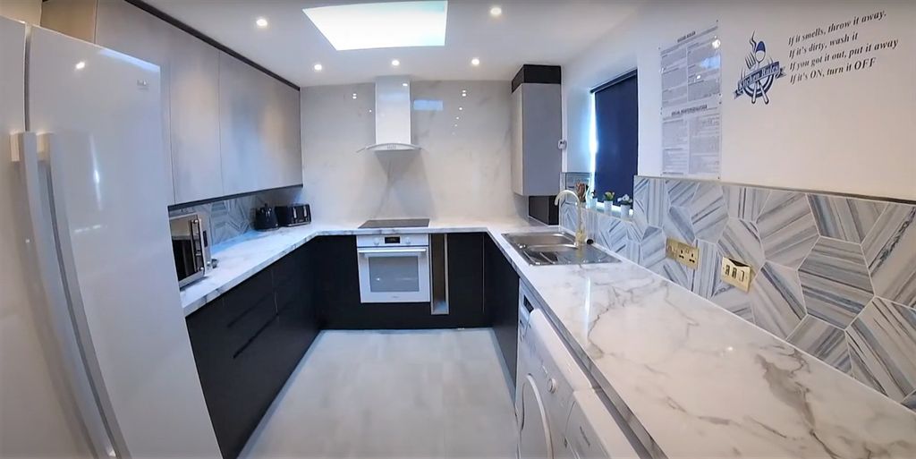 Property photo 1 of 15 Modern Fitted Kitchen With Marble-Effect Surfaces...