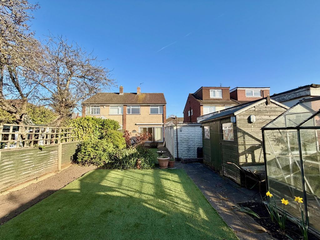 Property photo 3 of 16 Photo 15